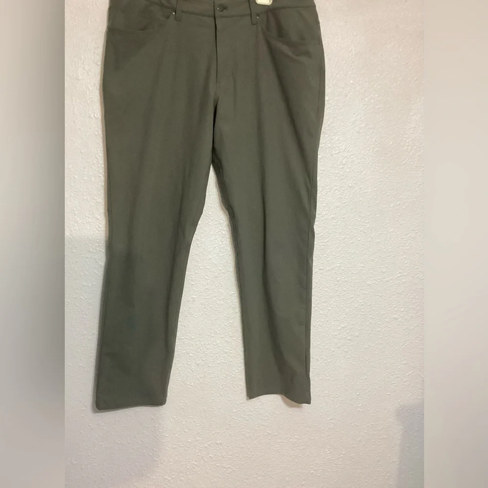 Lululemon Men's Olive Green Pants size 36
